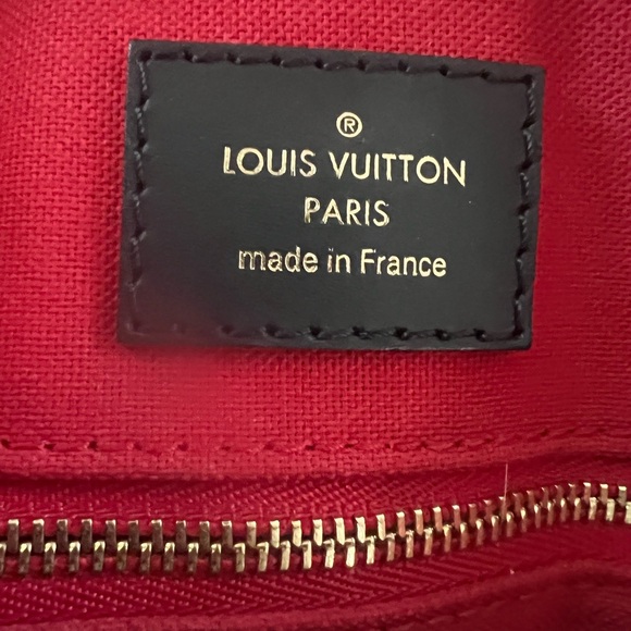Louis Vuitton Reverse On The Go Tote - Picture 7 of 9